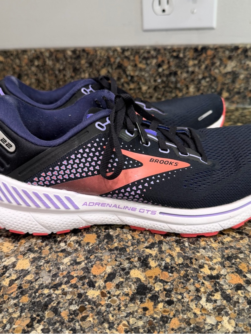 Brooks Adrenaline GTS Women's Running Shoes - Black with Coral Accent size 9